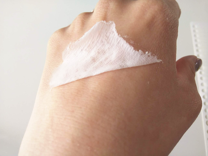 スリンキータッチピールオフパック口コミ 顔の産毛処理で肌トーンアップ