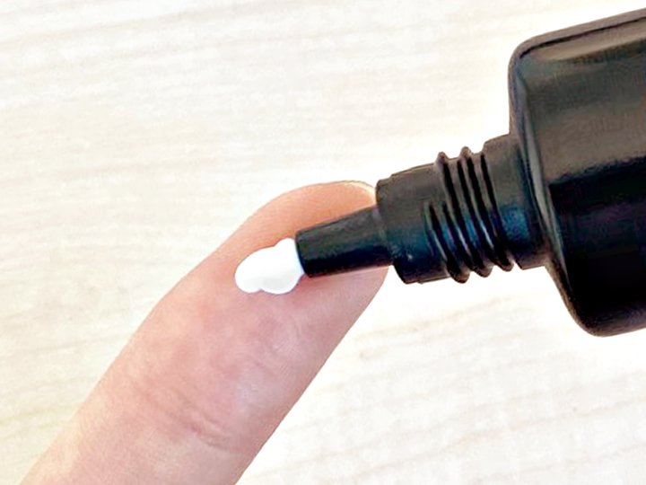 ホワイトニングスポットクリームの使い方